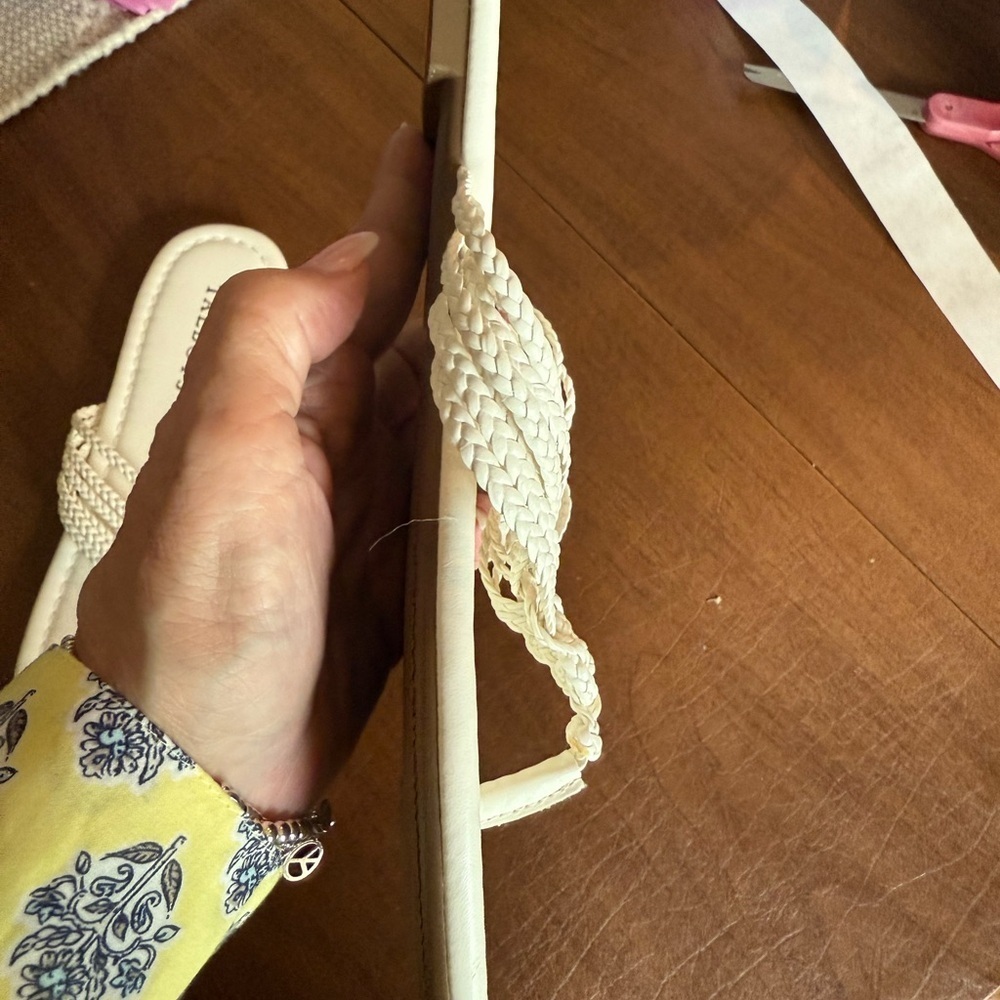EUC Talbots Women's White Braided Sandals SZ 9 - Picture 12 of 15